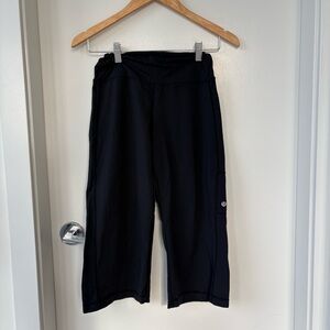 Lululemon Vintage Black Capri Pants Size 4